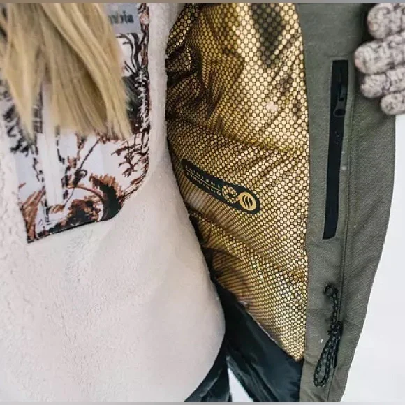 Columbia Women's Olive and Brown Ski Jacket - Picture 8 of 10